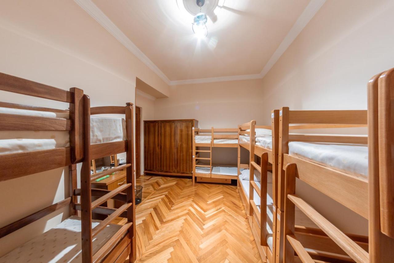 Arteast Hostel Erivan Dış mekan fotoğraf